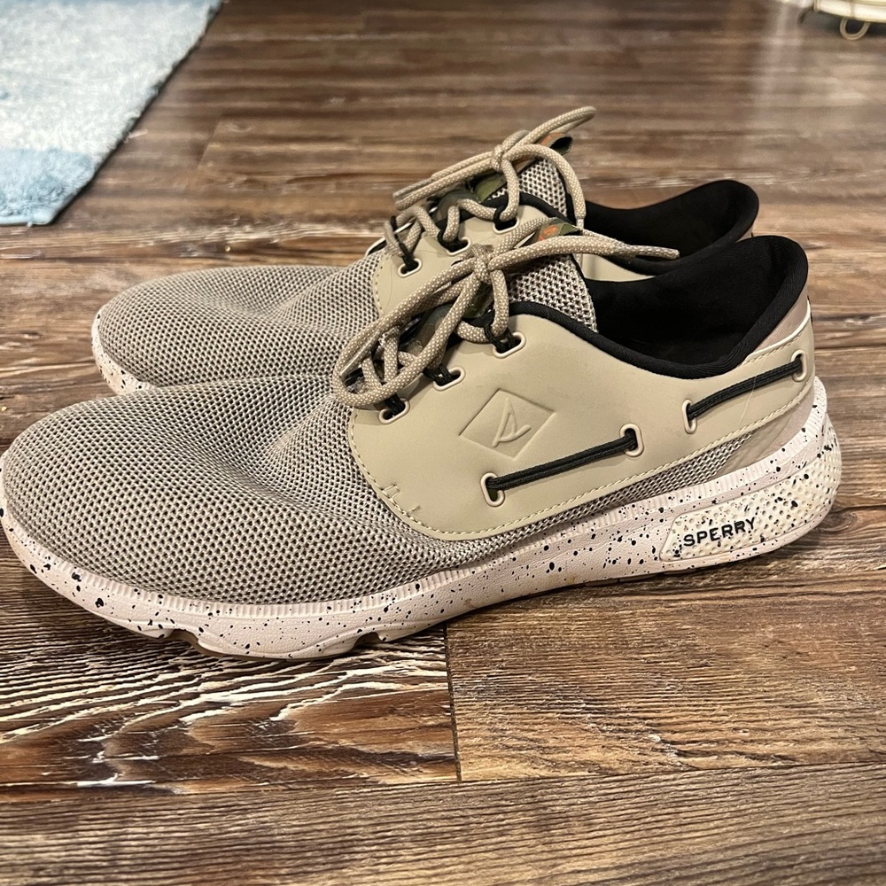Men’s sperry boat shoes